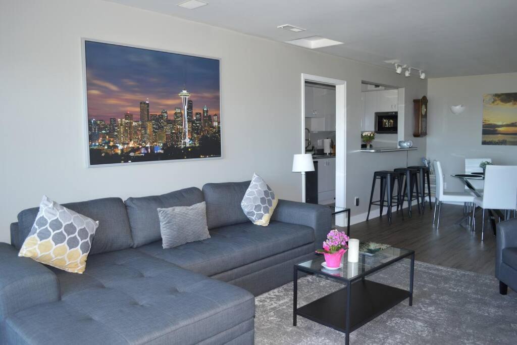 1-Bedroom Seaview Guesthouse On Seattle Luxury Estate With Views Of Olympic Mountains Exteriér fotografie